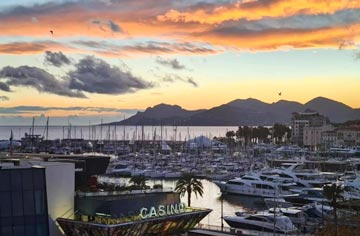 EX.CO Cannes HQ dusk view